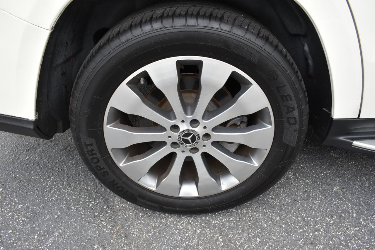 Used 2018 Mercedes-Benz GLS 450 4MATIC w/ Premium Package image 43