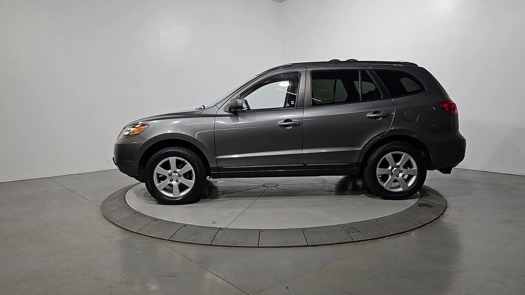 Used 2009 Hyundai Santa Fe SE image 2