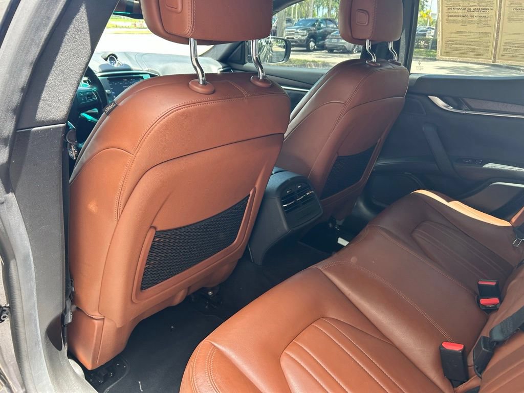 Used 2014 Maserati Ghibli RWD image 37