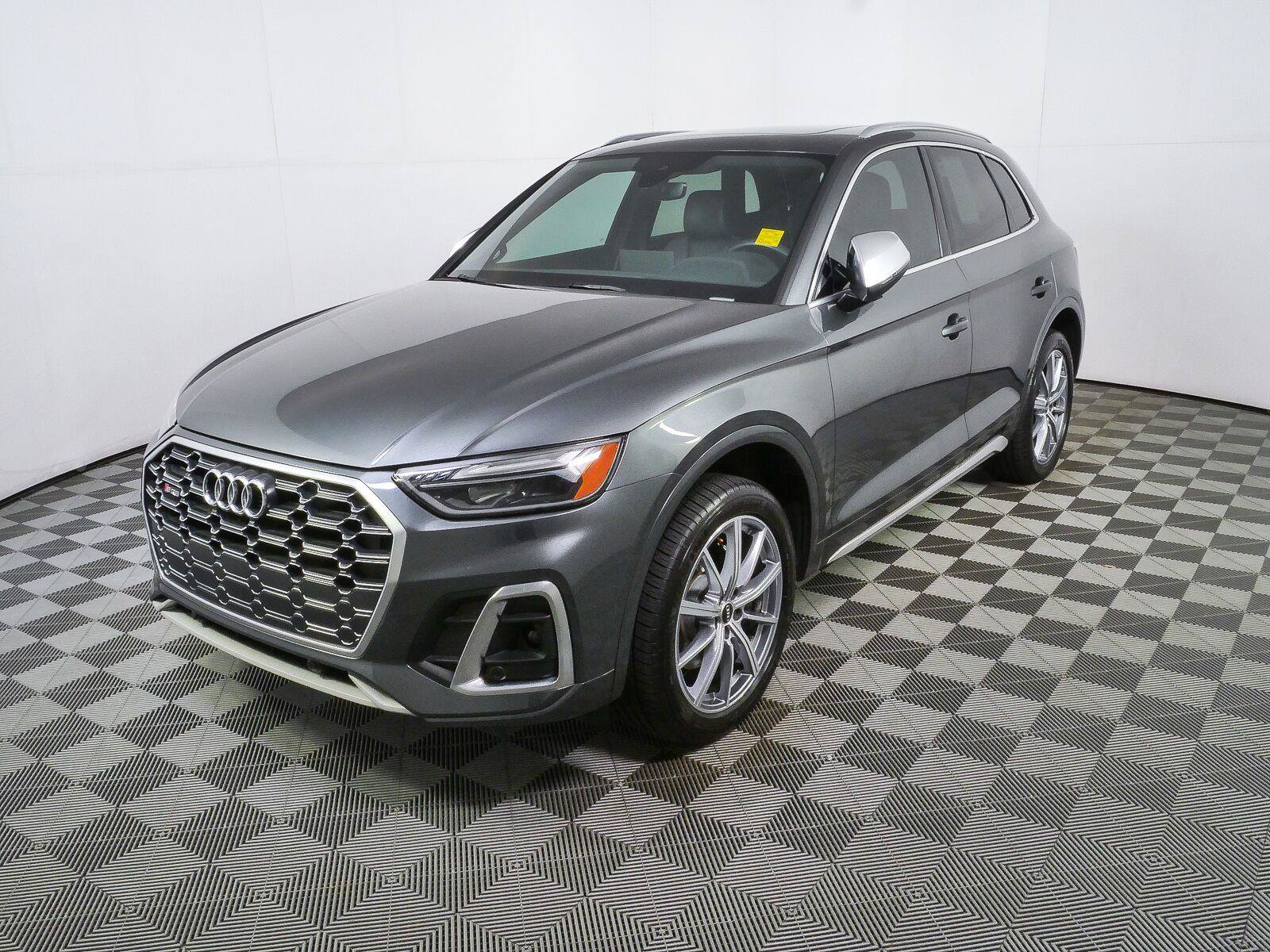 Used 2021 Audi SQ5 Premium w/ Convenience Package AWD/4WD image 25