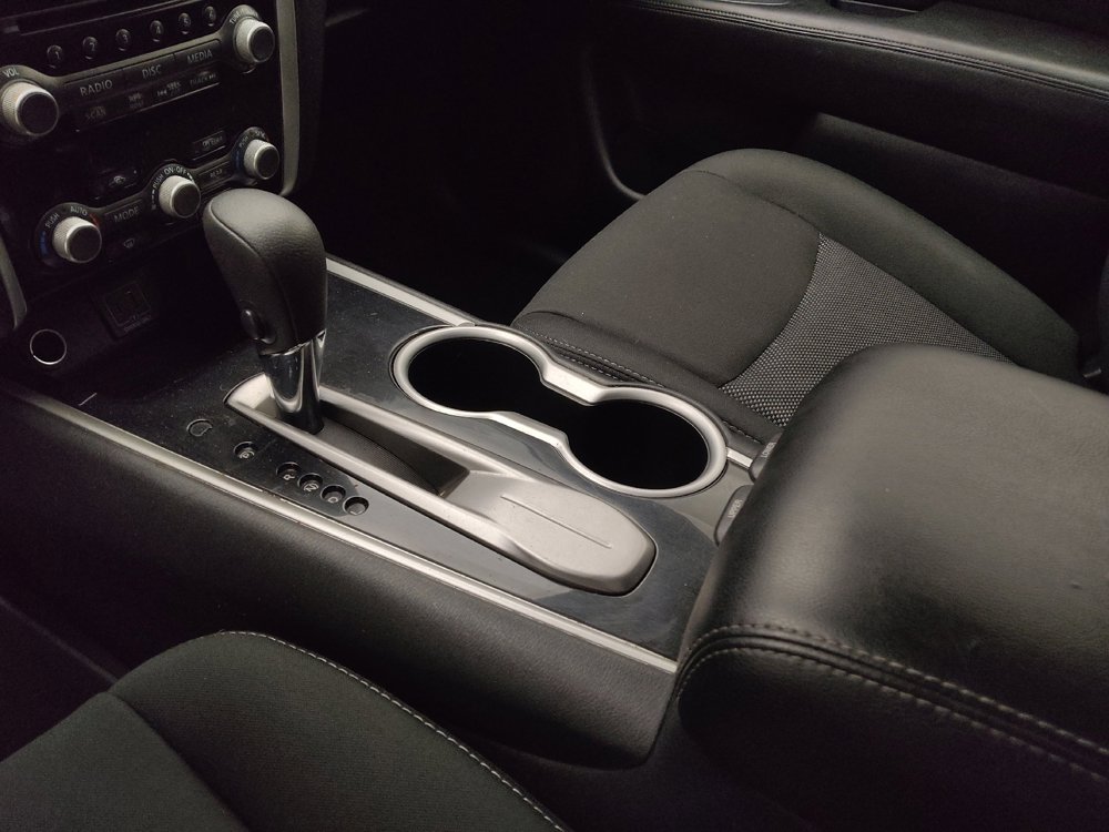 Used 2020 Nissan Pathfinder S image 26