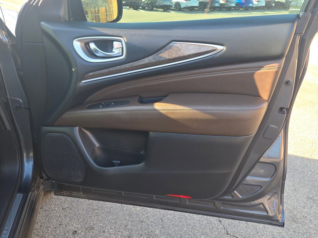 Used 2014 INFINITI QX60 AWD w/ Premium Package image 10