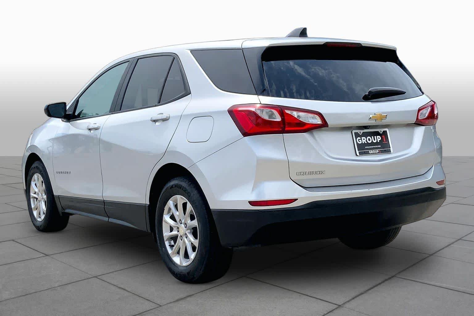 Used 2021 Chevrolet Equinox LS w/ LS Convenience Package FWD image 11