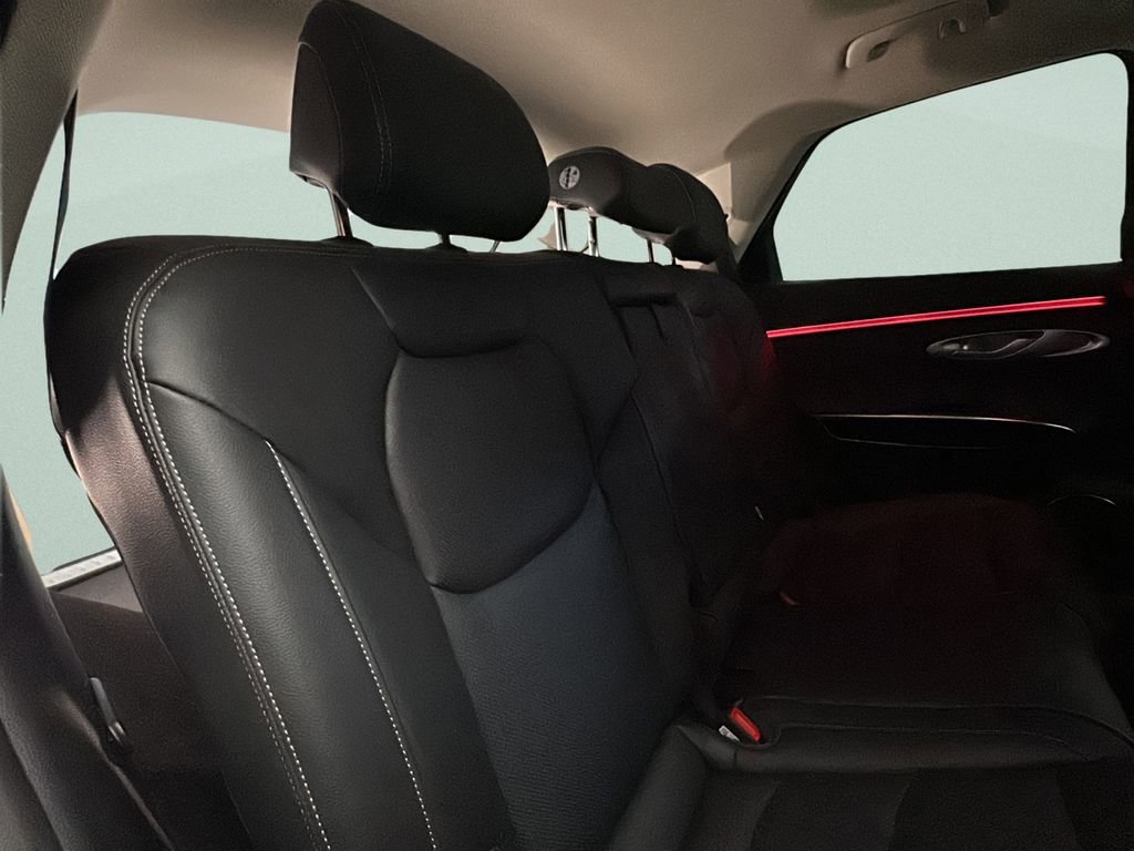 New 2026 Genesis GV70 2.5T AWD/4WD image 13