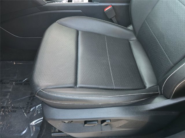 Used 2023 Volkswagen Atlas SE w/ Panoramic Sunroof Package FWD image 16