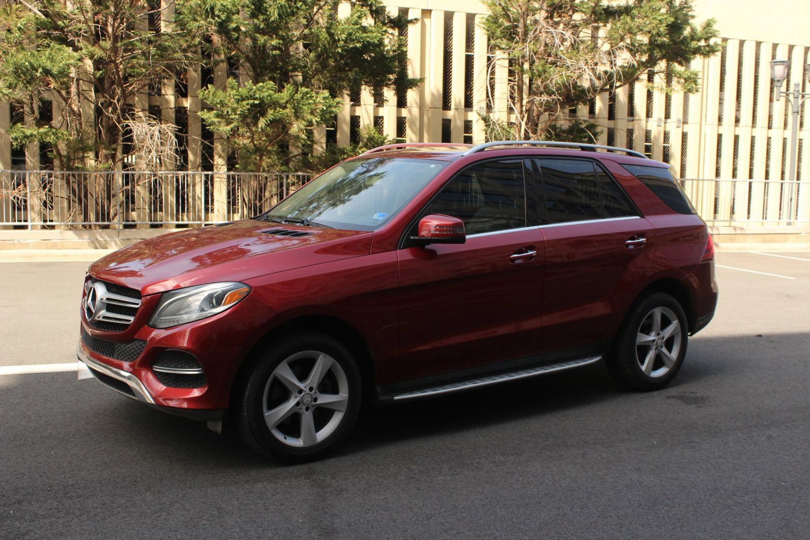 Used 2016 Mercedes-Benz GLE 350 w/ Premium Package image 12