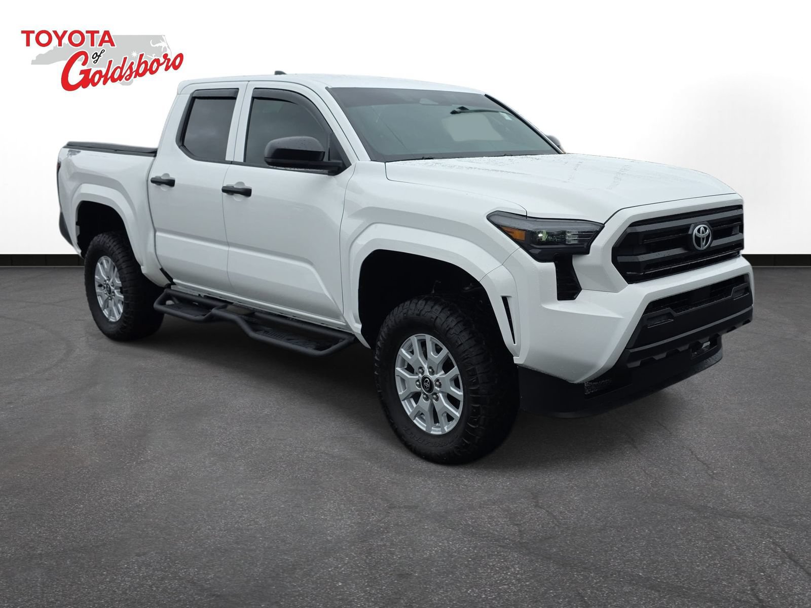 Used 2024 Toyota Tacoma SR AWD/4WD image 3