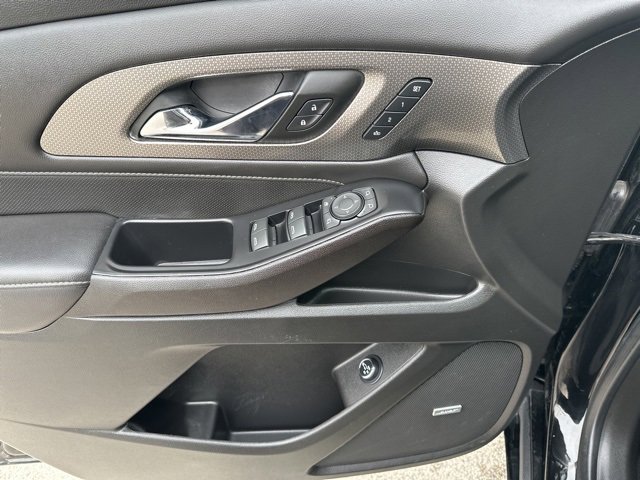 Used 2023 Chevrolet Traverse Premier w/ Redline Edition image 21