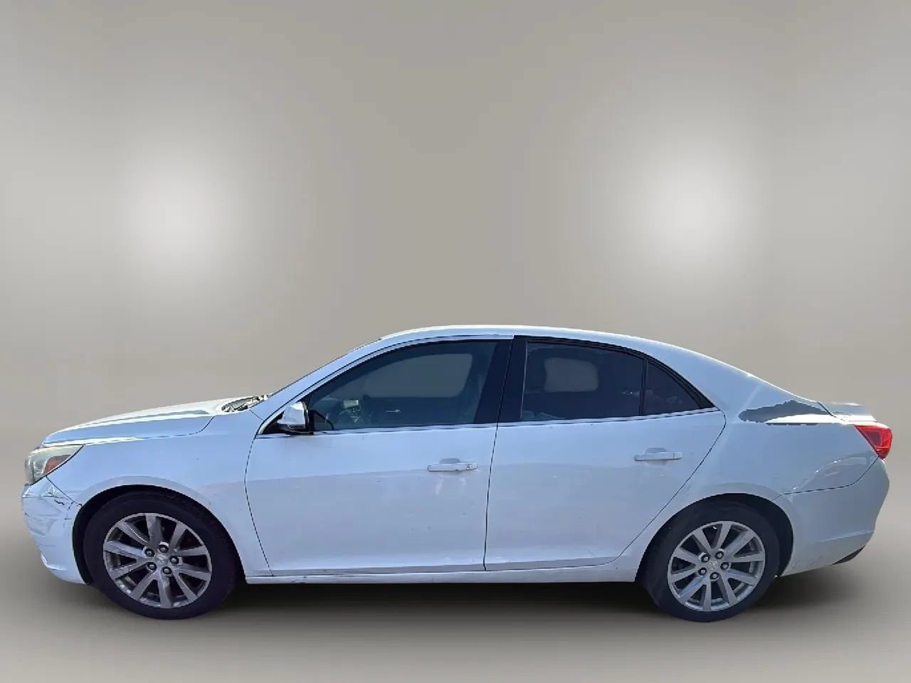 Used 2014 Chevrolet Malibu LT FWD image 2