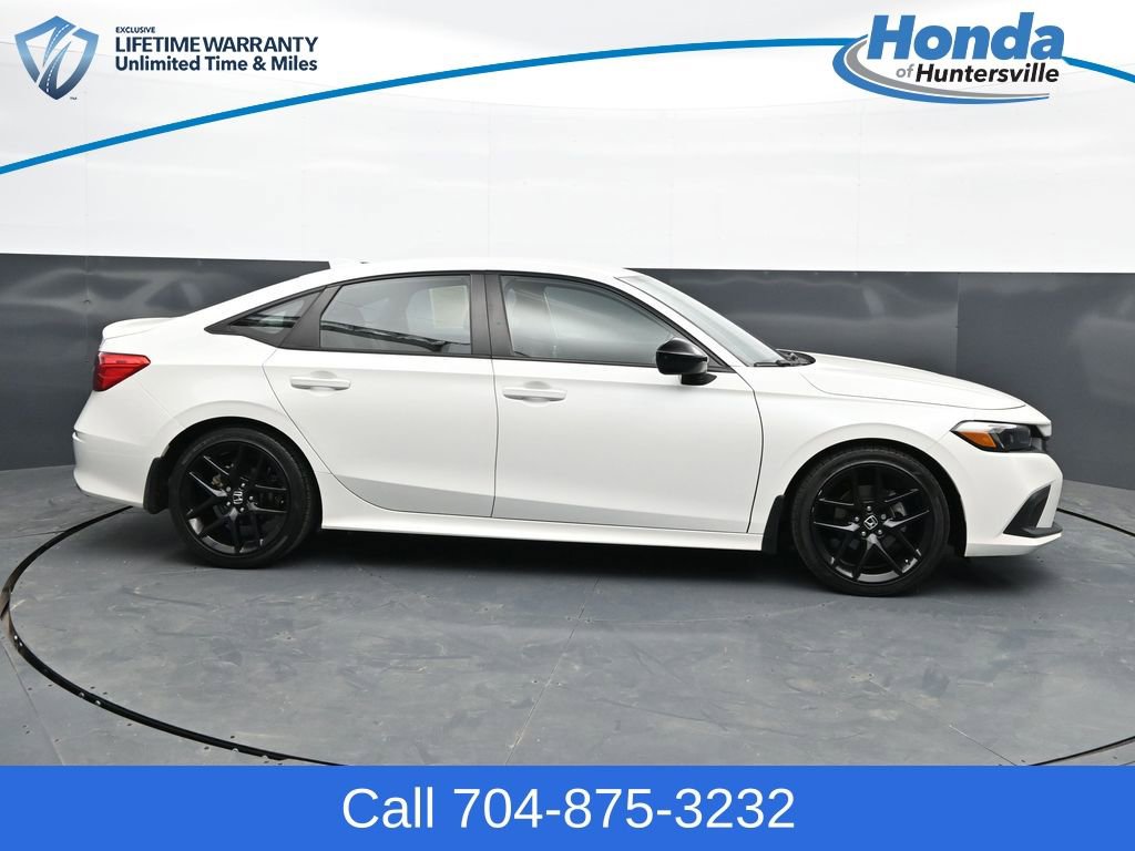 Used 2023 Honda Civic Sport image 9