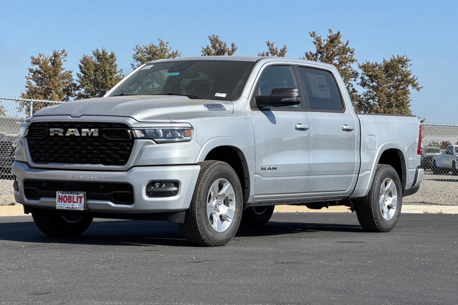 New 2027 RAM 1500 4x4 Crew Cab image 7