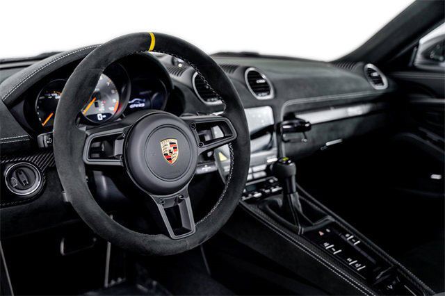 Used 2025 Porsche 718 Cayman GT4 RS image 2