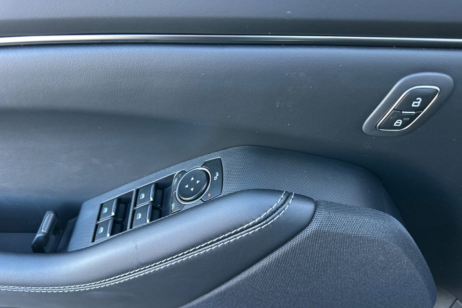 New 2026 Ford Mustang Mach-E Select image 10