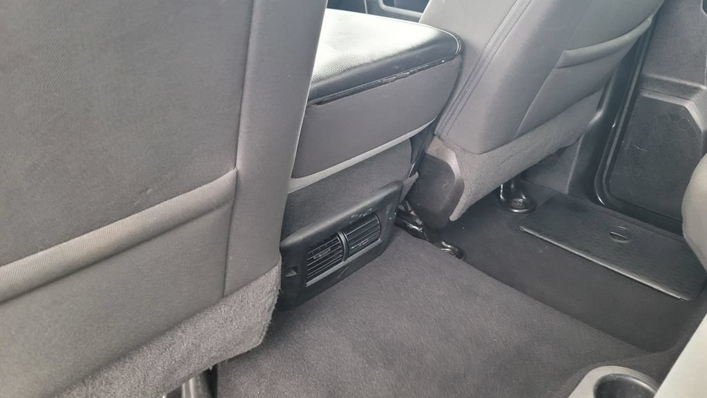 Used 2021 RAM 1500 Classic SLT AWD/4WD image 26