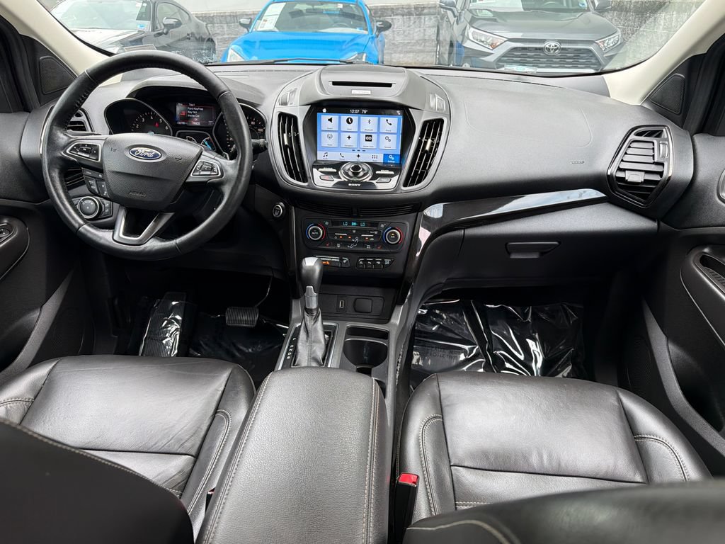 Used 2018 Ford Escape Titanium w/ Ford Safe & Smart Package AWD/4WD image 17