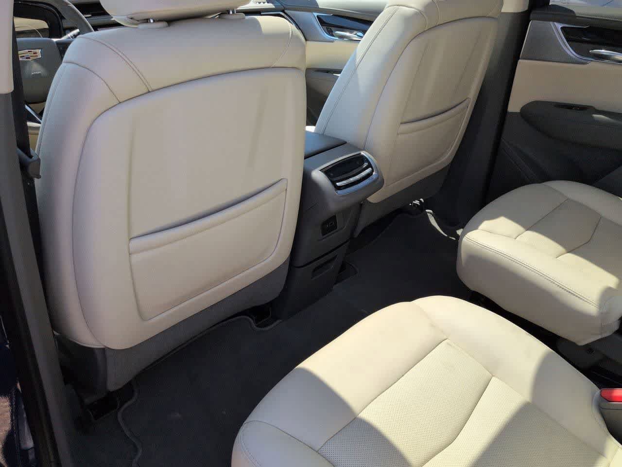 Used 2023 Cadillac XT6 Premium Luxury AWD/4WD image 18