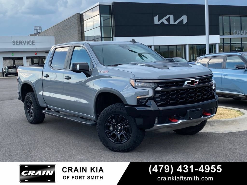 Used 2024 Chevrolet Silverado 1500 ZR2 w/ Technology Package AWD/4WD image 1