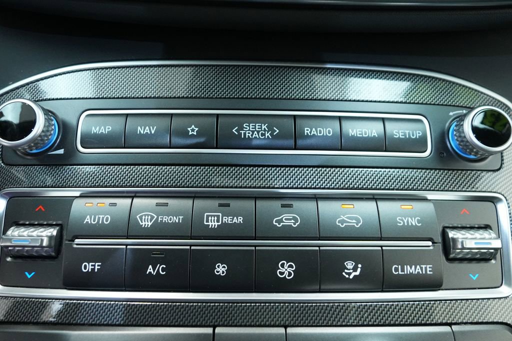 Used 2023 Hyundai Santa Fe Limited w/ Cargo Package image 42