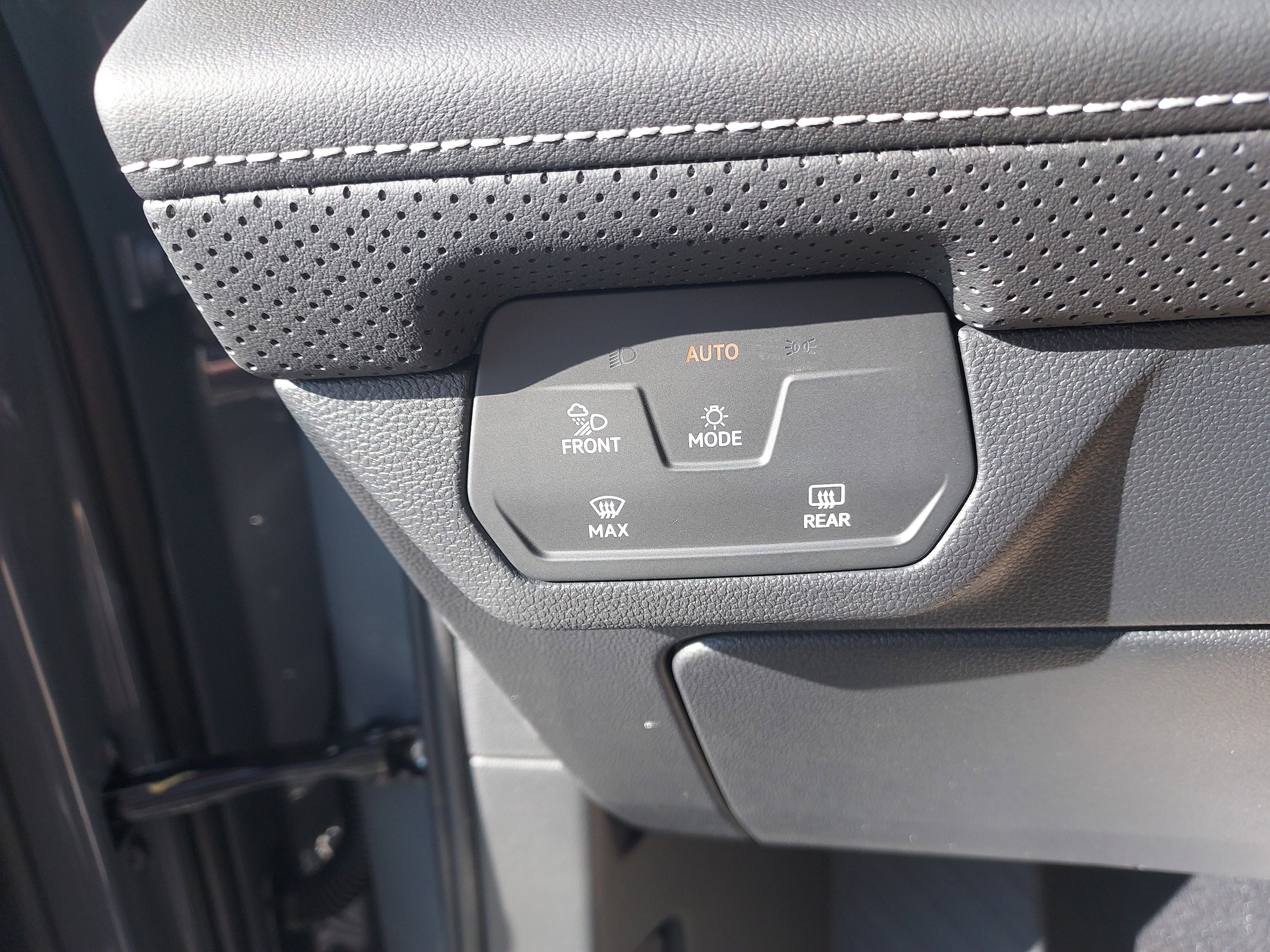 New 2026 Volkswagen Atlas SEL image 26