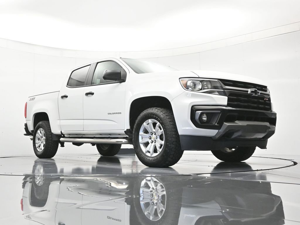 Used 2022 Chevrolet Colorado Z71 AWD/4WD image 38