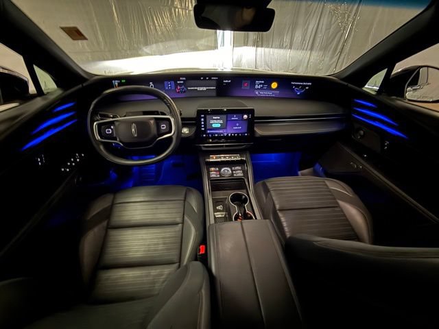 Used 2024 Lincoln Nautilus Reserve w/ Equipment Group 202A AWD/4WD image 14