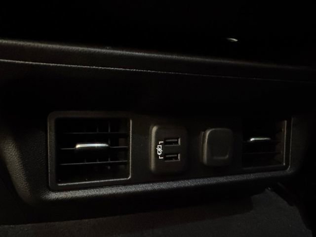 Used 2020 Chevrolet Silverado 1500 LT w/ Texas Edition image 31