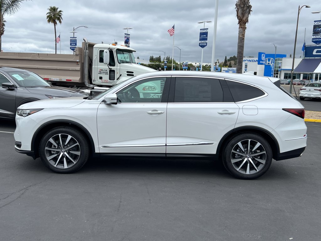Certified 2026 Acura MDX w/ Technology Package AWD/4WD image 7