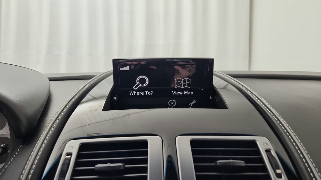 Used 2012 Aston Martin Virage Coupe image 27