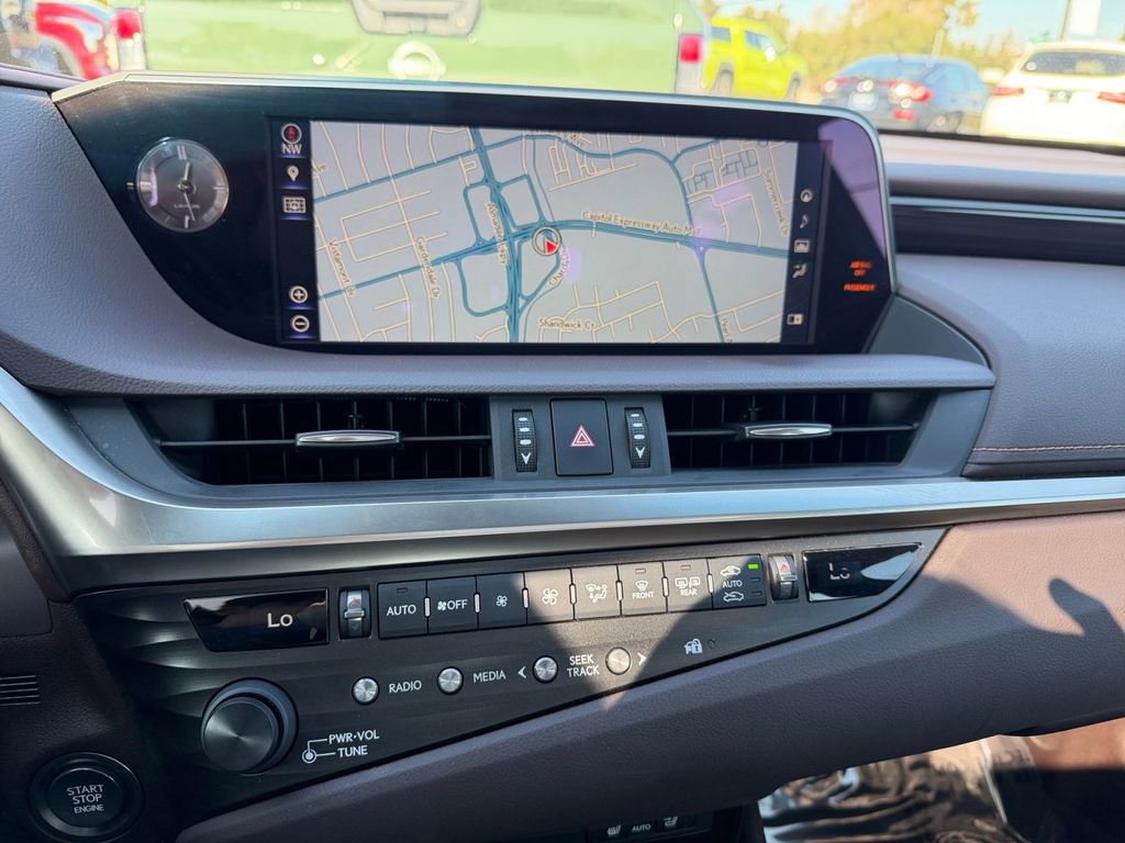 Used 2019 Lexus ES 350 w/ Premium Package image 22