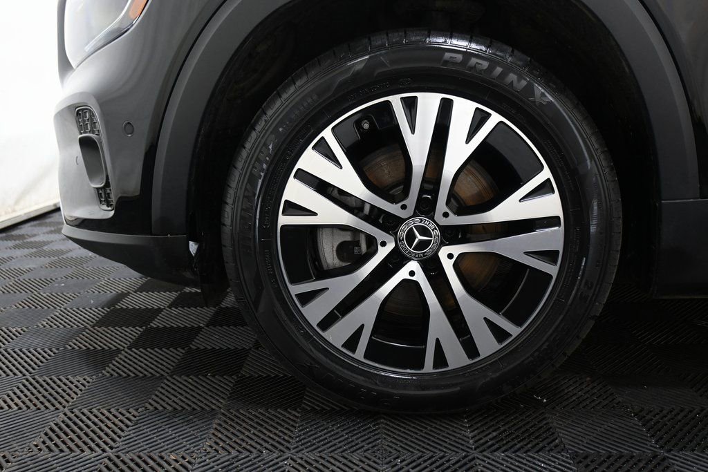 Used 2024 Mercedes-Benz GLB 250 4MATIC image 34