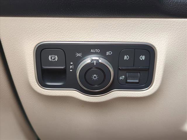 Used 2021 Mercedes-Benz GLB 250 4MATIC image 12