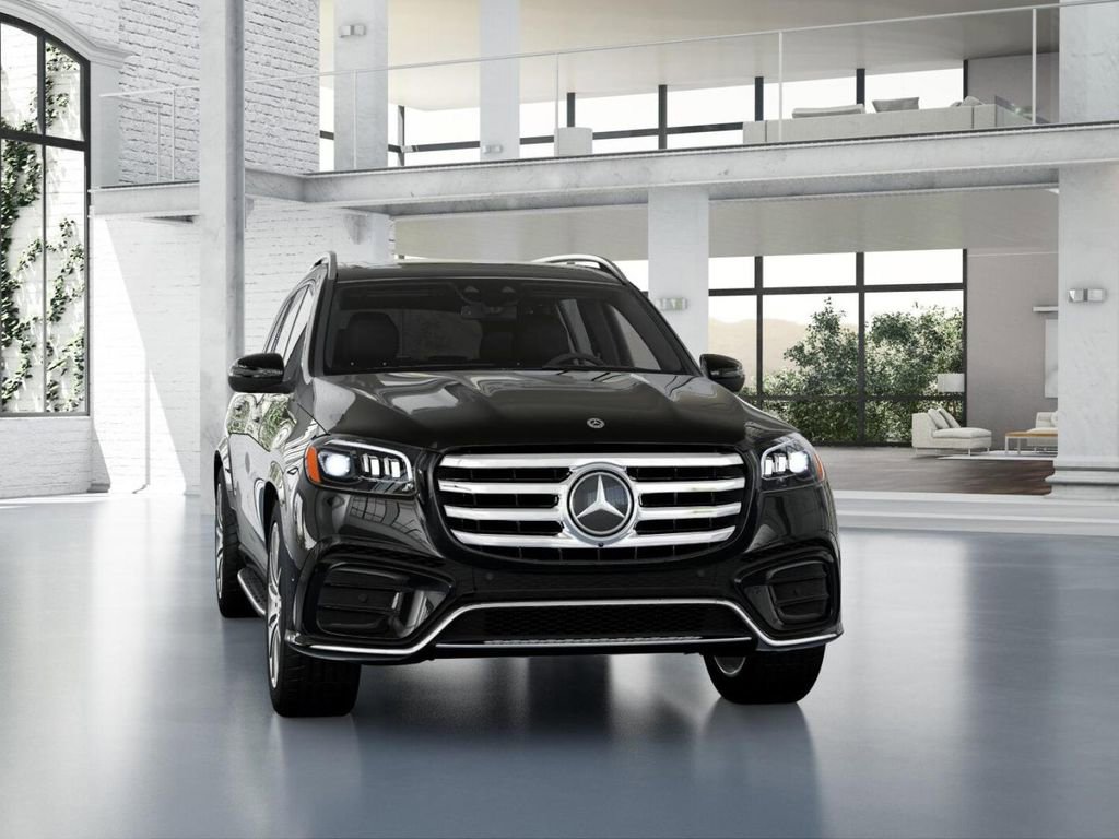 Used 2025 Mercedes-Benz GLS 580 4MATIC image 8