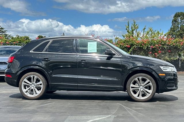 Used 2017 Audi Q3 2.0T Premium Plus w/ Premium Plus Package FWD image 3