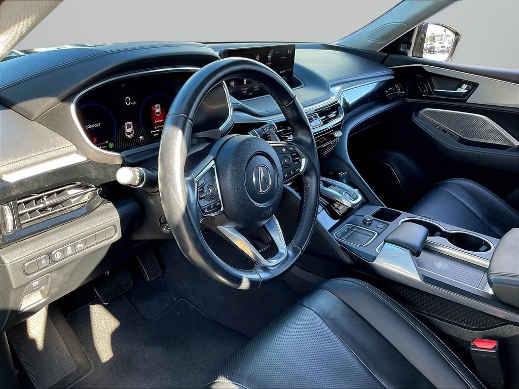 Used 2023 Acura MDX w/ Technology Package AWD/4WD image 19