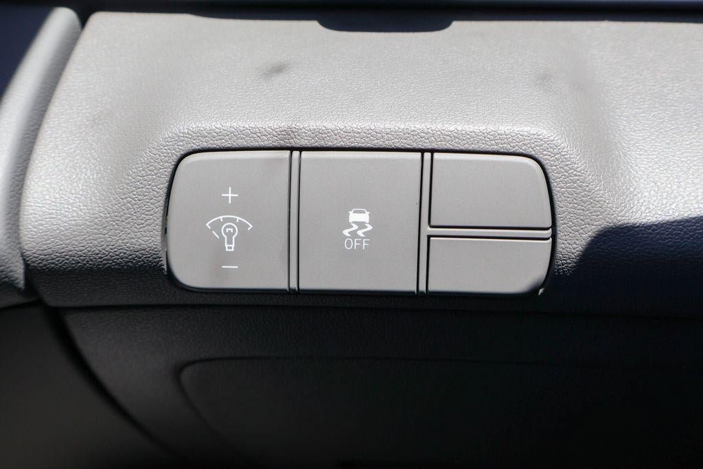 New 2026 Hyundai Elantra SEL Sport Premium FWD image 19