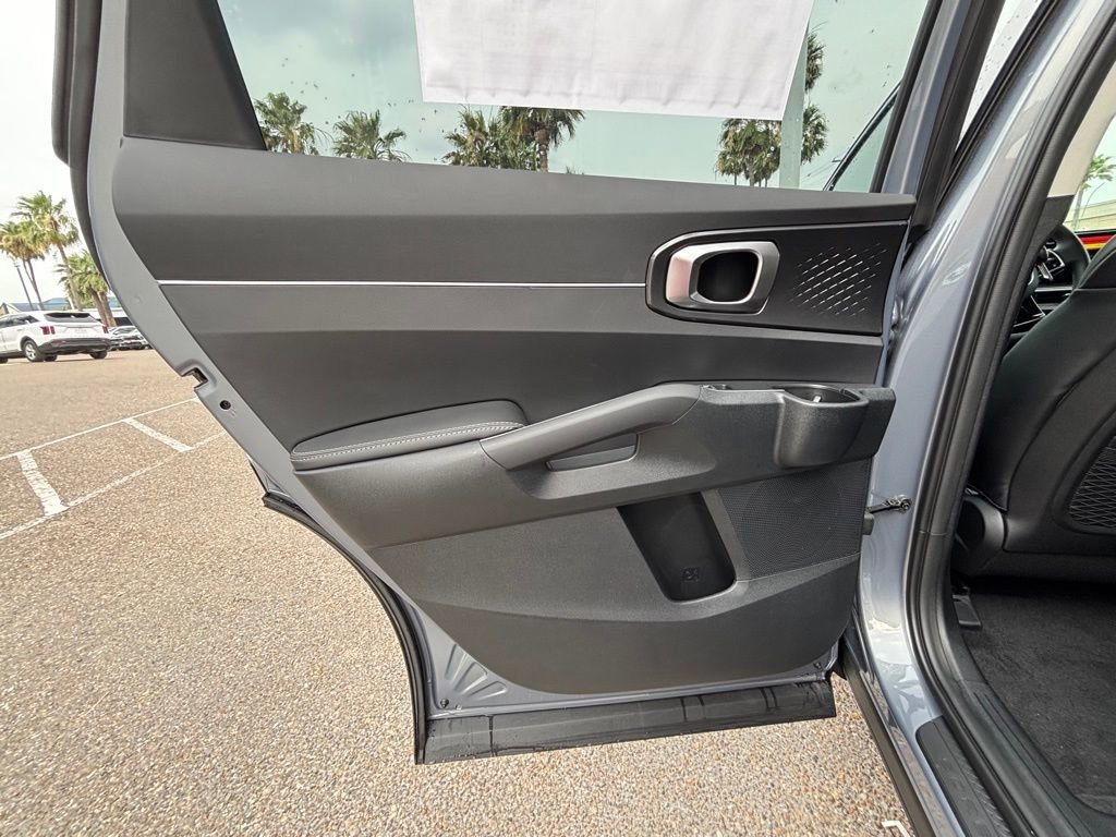New 2025 Kia Sorento S w/ Panoramic Sunroof Package image 16