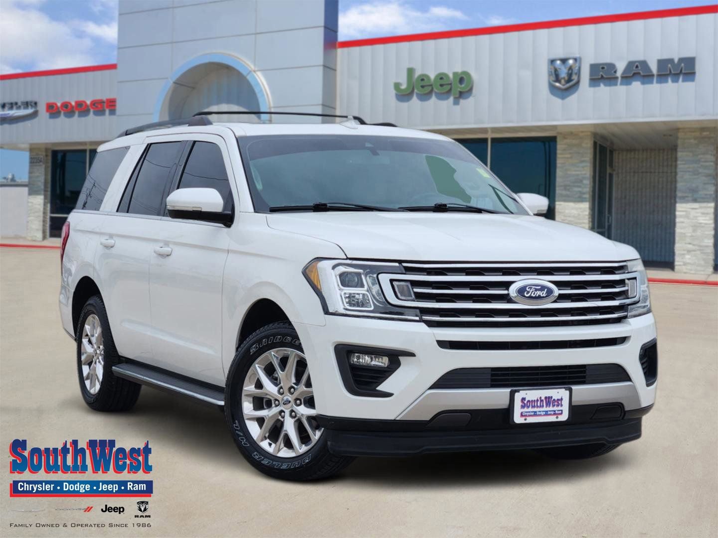 Used 2021 Ford Expedition XLT RWD image 1