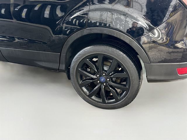 Used 2018 Ford Escape SE w/ SE Sport Appearance Package image 32