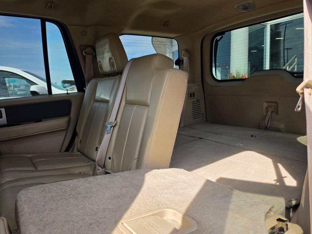 Used 2012 Ford Expedition XLT AWD/4WD image 12