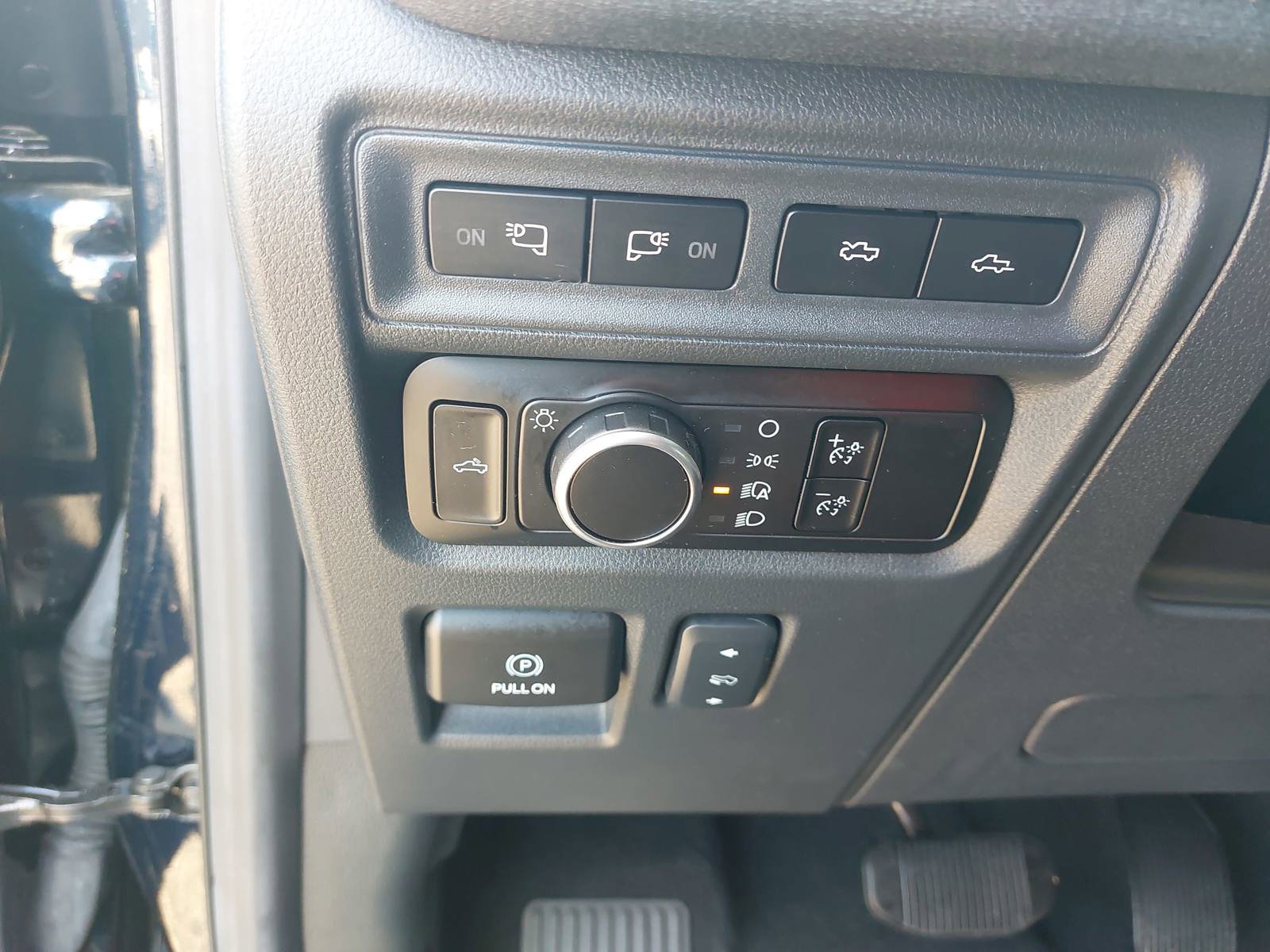 Used 2023 Ford F150 Lightning Lariat AWD/4WD image 28
