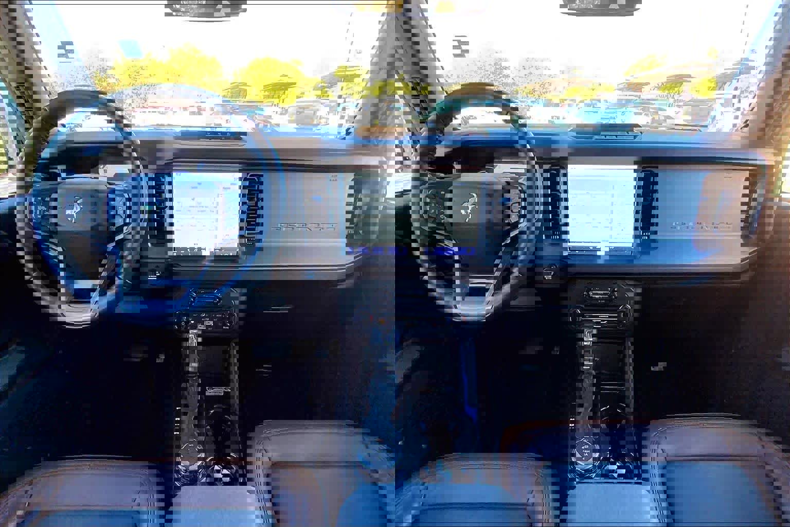 Used 2023 Ford Bronco Outer Banks image 15