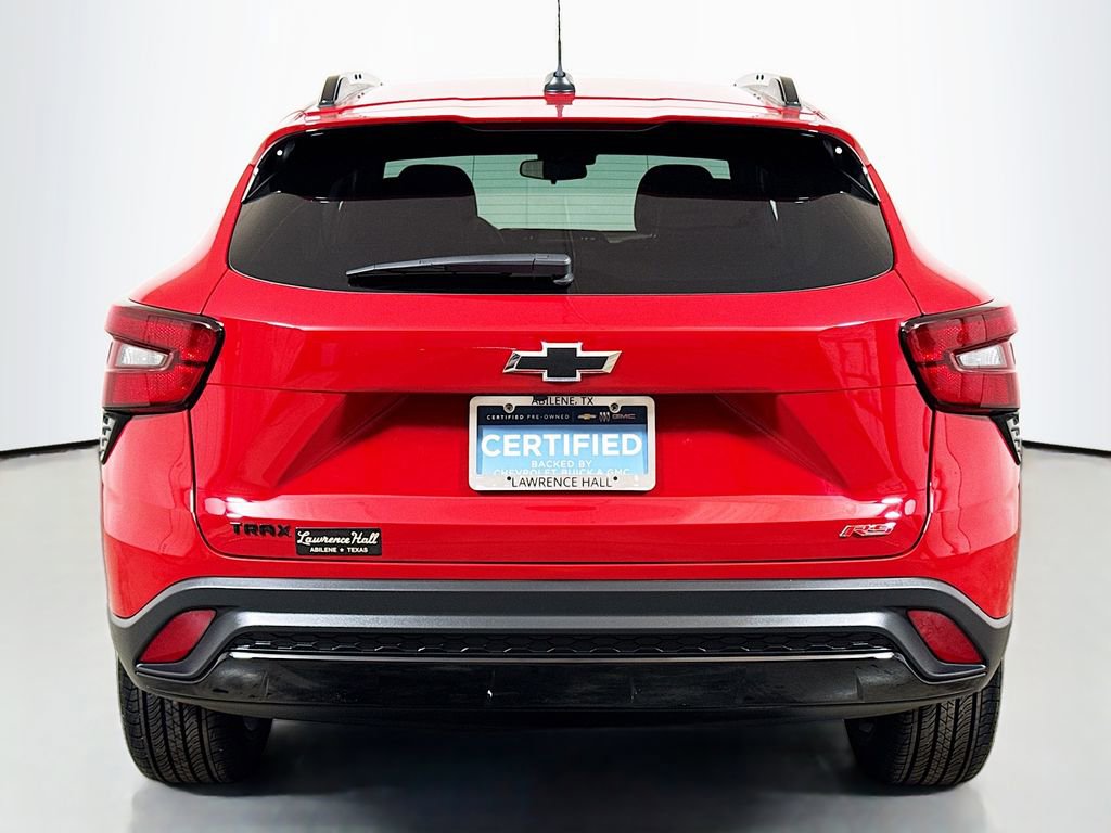 Certified 2026 Chevrolet Trax RS FWD image 5