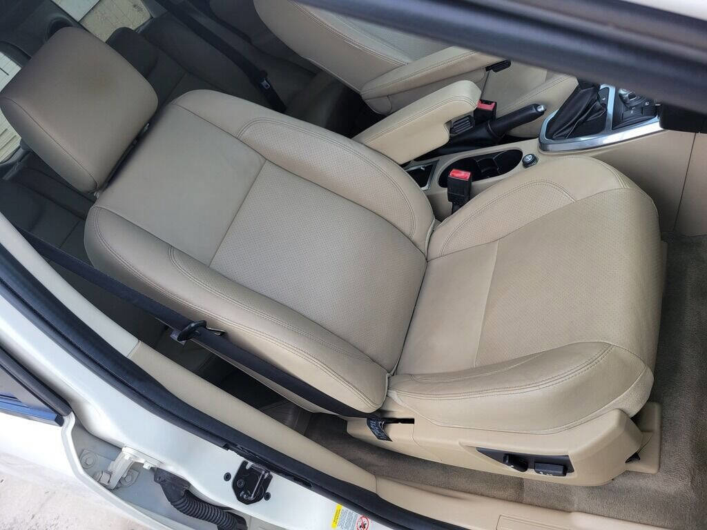 Used 2009 Land Rover LR2 HSE image 20