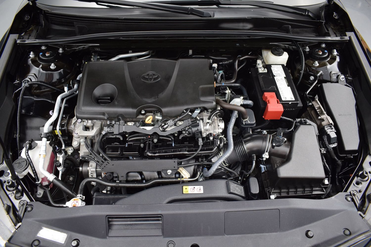 Used 2024 Toyota Camry XSE FWD image 9