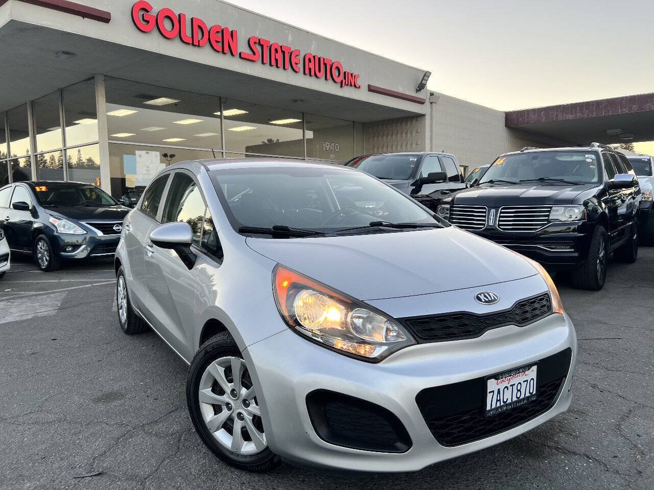 Used 2013 Kia Rio LX w/ PWR Pkg FWD image 2