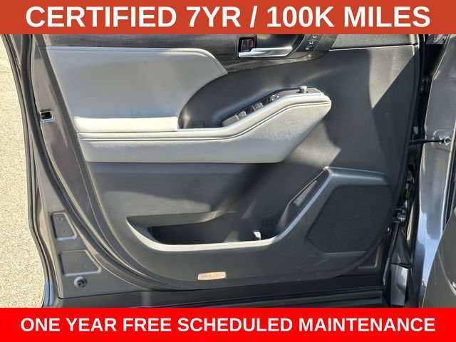 Used 2022 Toyota Highlander Platinum AWD/4WD image 13
