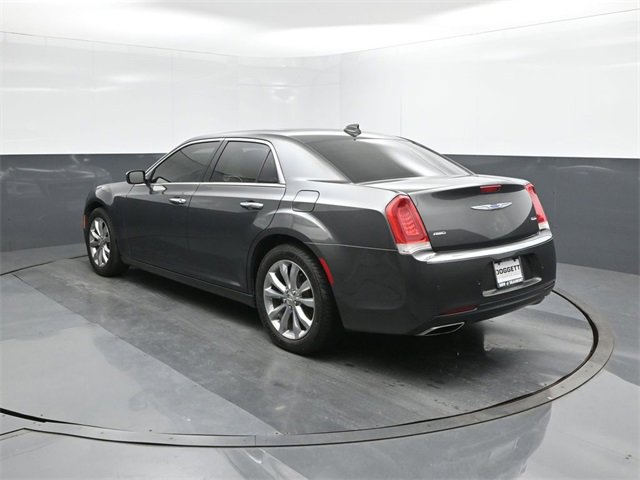 Used 2018 Chrysler 300 Limited w/ Safetytec Plus Group image 5