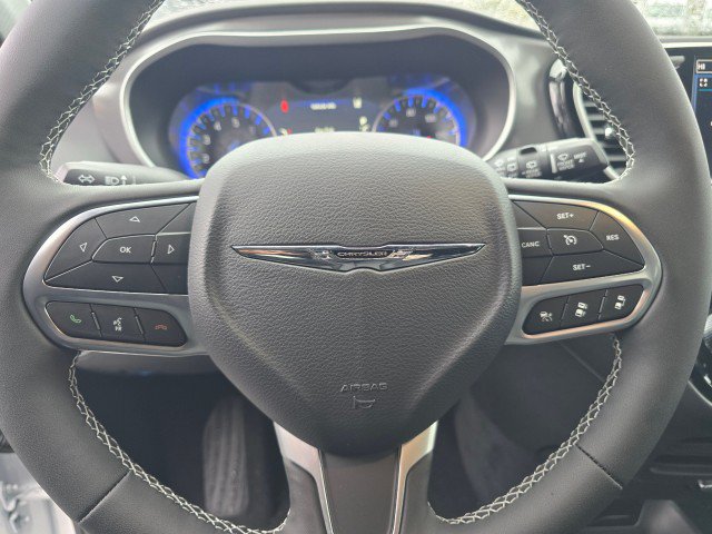 New 2026 Chrysler Voyager LX FWD image 27