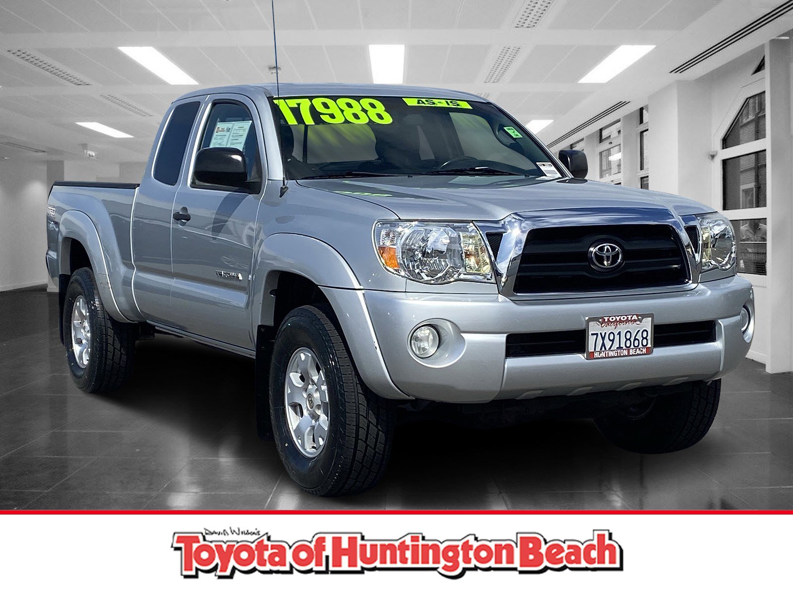Used 2005 Toyota Tacoma PreRunner image 1