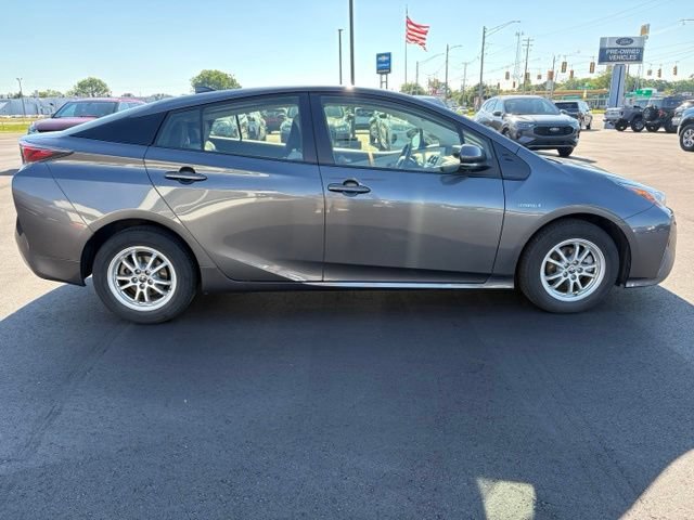 Used 2016 Toyota Prius Two FWD image 6
